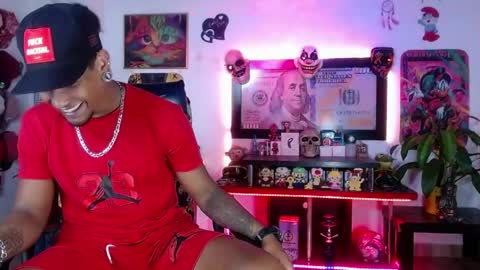 Aharon  ravelo online show from May 29, 5:17 am