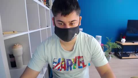 Snapshot of sexxxdickbig chatting on February 17, 7:58 am Tommy online show from February 17, 7:58 am