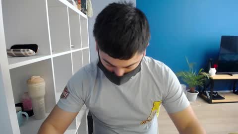 Snapshot of sexxxdickbig chatting on March 1, 8:47 am Tommy online show from March 1, 8:47 am