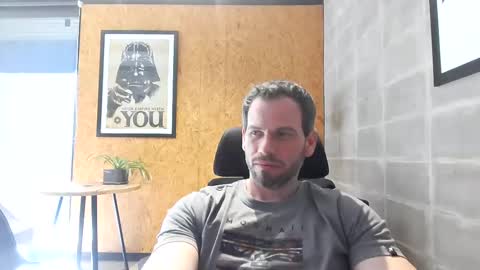 Snapshot of shad0w_hunter chatting on January 20, 7:57 pm shad0w_hunter online show from January 20, 7:57 pm