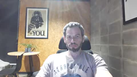 Snapshot of shad0w_hunter chatting on December 13, 12:53 am shad0w_hunter online show from December 13, 12:53 am