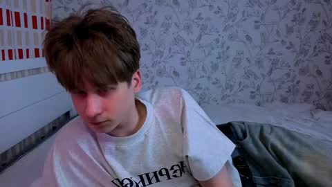 Nenedent online show from March 29, 9:15 pm