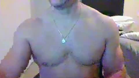 shines08092 online show from December 18, 11:13 am