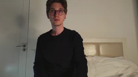 Matthew online show from March 27, 8:43 pm