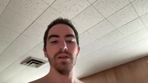 shirtlesshunk15 online show from March 9, 8:36 pm