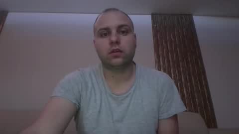 shmele_04 online show from October 28, 7:16 pm