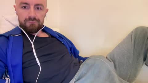 show_jizzness online show from February 4, 7:33 pm