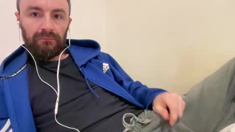 show_jizzness online show from February 2, 9:02 pm