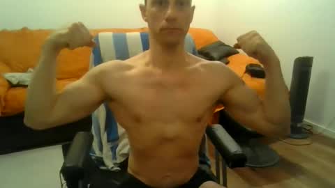 showherenow online show from March 18, 6:16 am