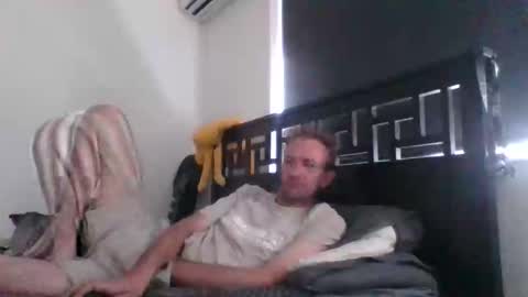 JustAbitCheeky online show from November 9, 3:32 am