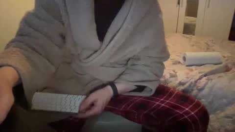 shyboy0533 online show from November 9, 7:18 pm