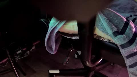 Klark Bent online show from November 27, 1:31 am