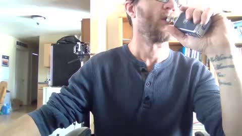 Snapshot of shyguy9387 chatting on January 21, 6:00 pm shyguy9387 online show from January 21, 6:00 pm