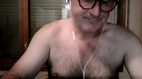 shymmy10 online show from June 13, 2:53 am