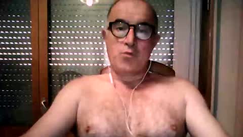 shymmy10 online show from June 7, 4:19 am