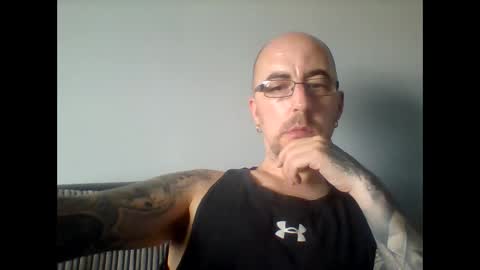 Snapshot of silent_v_81 chatting on September 12, 3:45 pm Silent V online show from September 12, 3:45 pm
