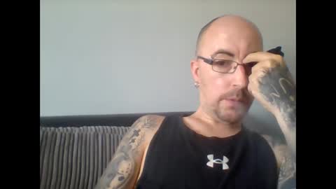 Snapshot of silent_v_81 chatting on September 11, 11:20 am Silent V online show from September 11, 11:20 am