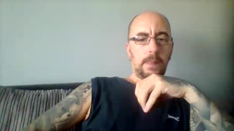 Snapshot of silent_v_81 chatting on October 24, 10:50 am Silent V online show from October 24, 10:50 am