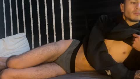 silentseduction69 online show from June 14, 5:20 am
