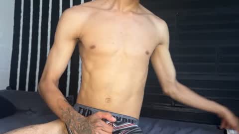 silentseduction69 online show from June 25, 10:57 pm