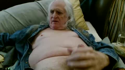 Liam online show from November 17, 4:21 pm