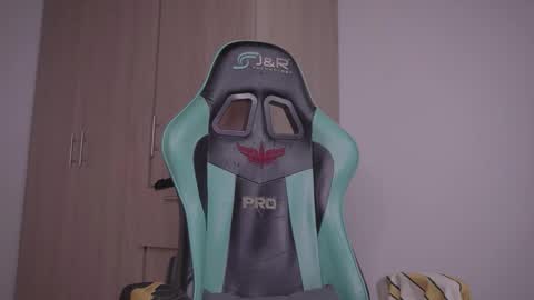 Little Sunshine online show from January 18, 9:39 pm