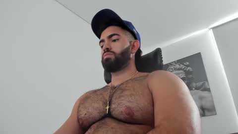 simon_leon01 online show from July 21, 9:28 pm