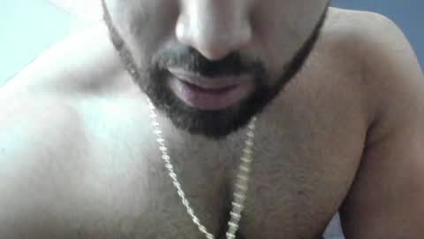 simon_leon01 online show from January 10, 12:47 pm