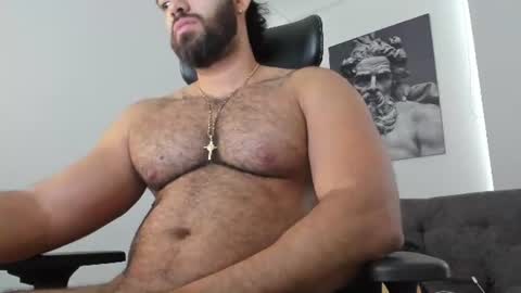 simon_leon01 online show from July 24, 12:12 pm
