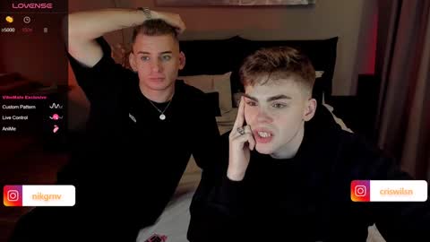 Snapshot of simonwnl chatting on December 25, 5:58 pm Simon online show from December 25, 5:58 pm