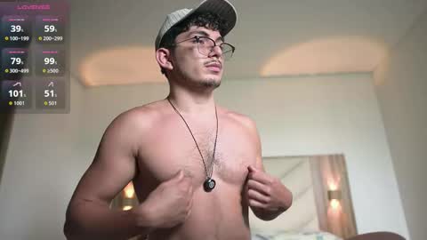 SIMOON online show from December 3, 2:23 pm