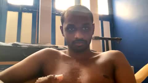 Snapshot of singletamilblackboy chatting on February 21, 7:55 am singletamilblackboy online show from February 21, 7:55 am