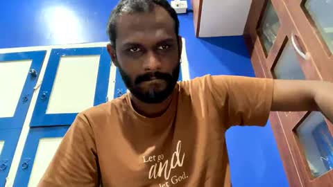 Snapshot of singletamilblackboy chatting on February 18, 7:10 pm singletamilblackboy online show from February 18, 7:10 pm