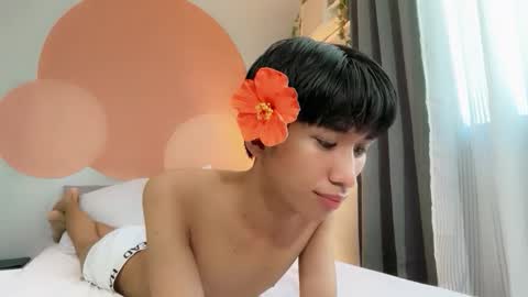 siomairiceee online show from March 30, 7:09 am