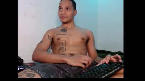 Snapshot of sir_black1 chatting on October 28, 2:52 pm Sir black online show from October 28, 2:52 pm