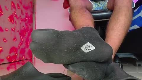 only foot                         worshipers here online show from November 1, 3:10 am