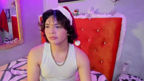 Snapshot of sirius_angels chatting on December 16, 8:48 pm adam angels online show from December 16, 8:48 pm