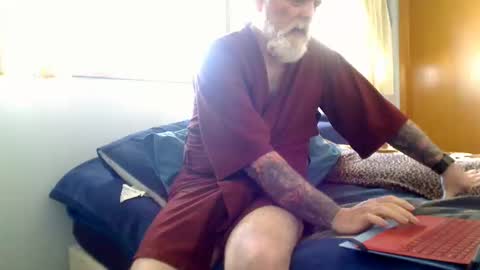 sixinchcock96 online show from March 25, 7:18 pm