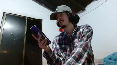 sk8sir online show from July 15, 9:21 pm