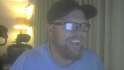 skaliwag online show from February 3, 12:41 am