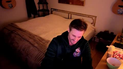 skatejocke online show from February 25, 7:59 pm