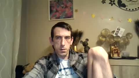 SkinnyBigCock2 online show from February 12, 6:40 am