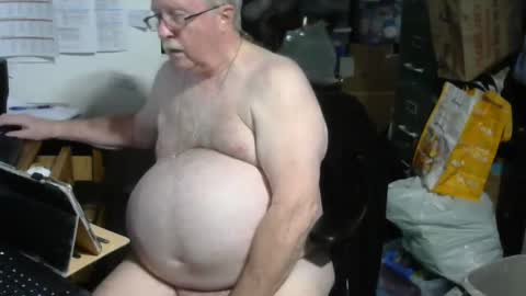 Skipstar  seneca cum online show from March 30, 11:50 pm