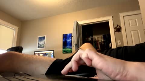 Snapshot of skitter18 chatting on January 6, 6:10 pm Skitter online show from January 6, 6:10 pm