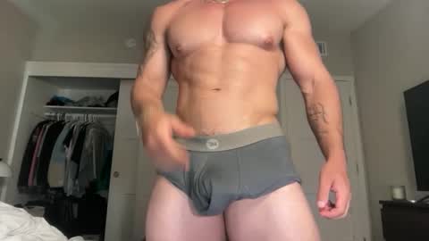 Skyler Flexes online show from March 23, 12:38 am