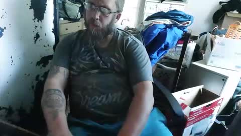 slickwill2391 online show from May 16, 5:33 pm