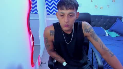 slim_master12 online show from December 16, 7:37 am
