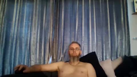 slutfucker20 online show from November 30, 9:22 am