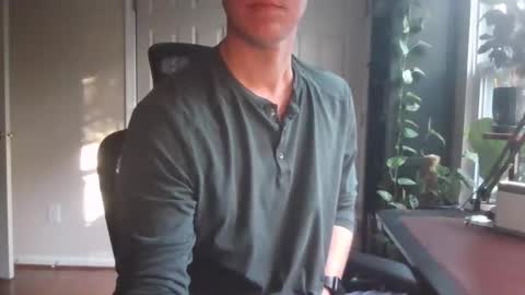 sluttyputtyxxx online show from October 27, 12:40 pm