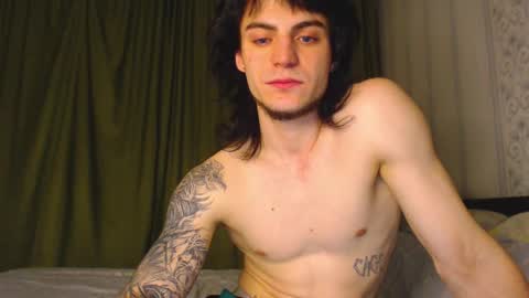 Gus online show from November 14, 4:30 pm